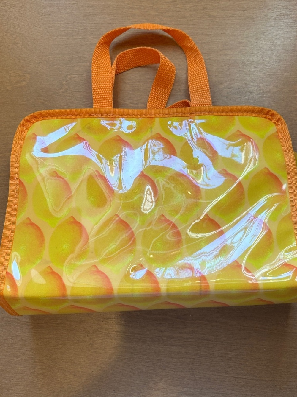Avon Naturals Lemon Blossom Toiletry Bag